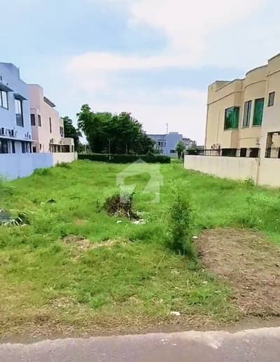 DHA PHASE 6 BLOCK K NEAR RAYA GOLF COURSE DHA PHASE 6 BLOCK K NEAR RAYA GOLF COURSE