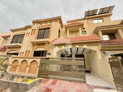 DESIGNER HOUSE - PRIME LOCATION - SPACIOUS HOUSE