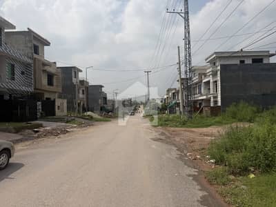 25x50 Ideal Location 1240 Series Plot For Sale I-11/2.