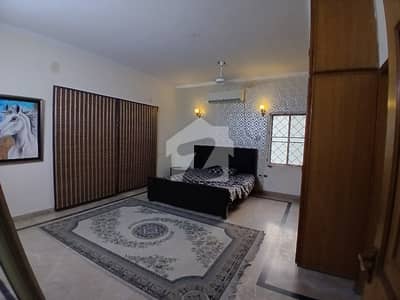 1 Bed Fully Furnished In Dha Phase 4 Near Gold Crest Mall Lahore