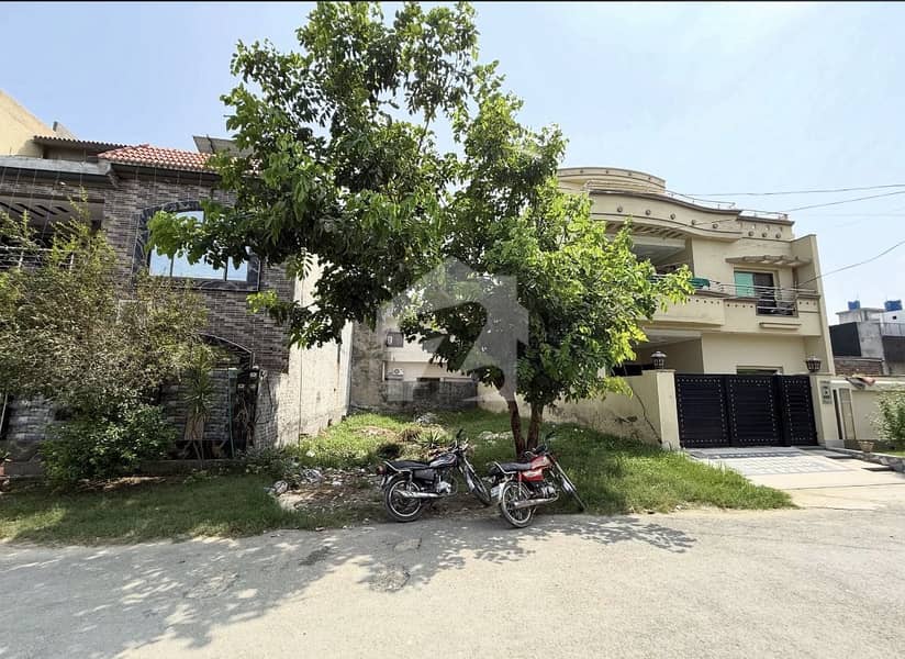 8 Marla Park-Facing Plot A Block 8 Marla Park-Facing Plot A Block