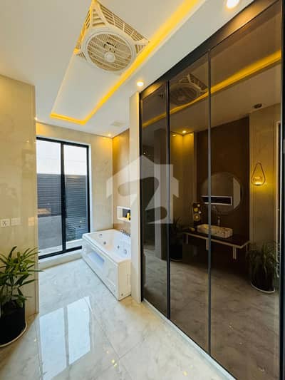 1 KANAL | 5-BEDROOM LUXURY HOUSE FOR SALE IN DHA PHASE 7, LAHORE