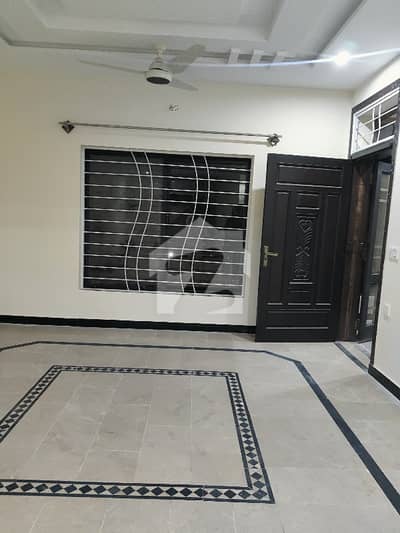 B-17 F Block 10 Mrla Upper Portion For Rent New House Water Bored Availbe Seprtae Entres 3 Bedrooms And One Drawing Room B-17 F Block 10 Mrla Upper Portion For Rent New House Water Bored Availbe Seprtae Entres 3 Bedrooms And One Drawing Room