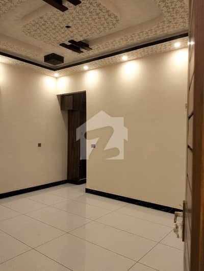 گلشنِ اقبال - بلاک 4 گلشنِ اقبال,گلشنِ اقبال ٹاؤن,کراچی میں 6 کمروں کا 1 کنال مکان 5.0 لاکھ میں کرایہ پر دستیاب ہے۔ گلشنِ اقبال - بلاک 4 گلشنِ اقبال,گلشنِ اقبال ٹاؤن,کراچی میں 6 کمروں کا 1 کنال مکان 5.0 لاکھ میں کرایہ پر دستیاب ہے۔