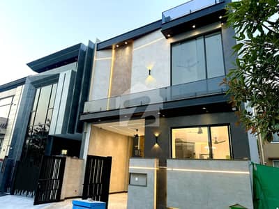 STUNNING 5 MARLA 3 BEDROOM RESIDENTIAL HOUSE FOR SALE IN DHA 9 TOWN BLOCK A