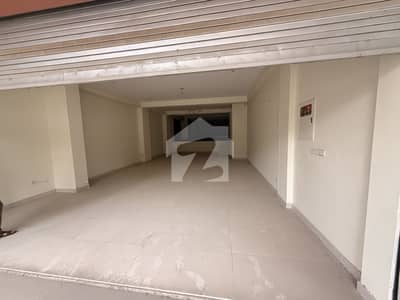 Prime location | Ideal for display center | Bank | Clinic etc