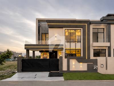 10 Marla Luxury Bungalow With Modern Features In DHA Phase 4 Lahore