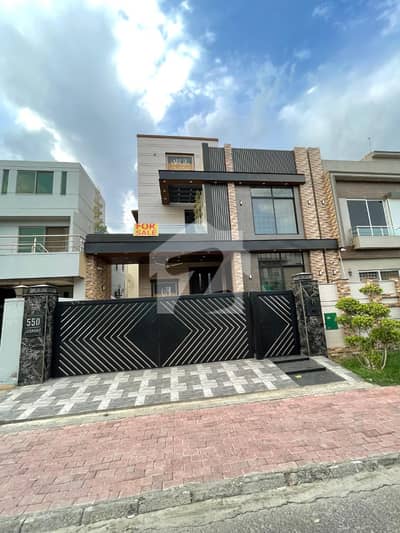10 Marla House For Sale In A Prime Residential Area Move In Ready