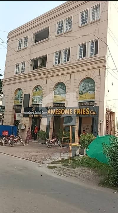10.5 marla commercial plaza d block commercial zone in Valencia town
