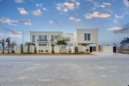 2 KANAL ELEGANT AND SUPER HOT LOCATED BUNGALOW IS AVAILABLE IN THE BEST BLOCK OF DHA LAHORE.