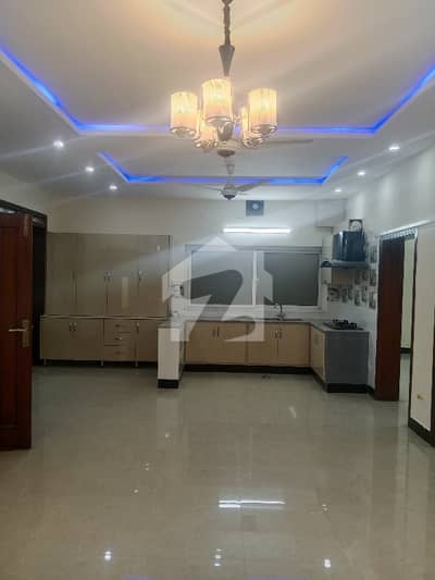 10 Marla Brand New Condition Beautiful House For Rent 10 Marla Brand New Condition Beautiful House For Rent