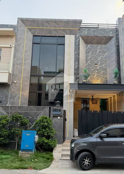 5 MARLA ELEGANT & SUPER HOT LOCATED BUNGALOW IS AVAILABLE IN DHA, LAHORE.