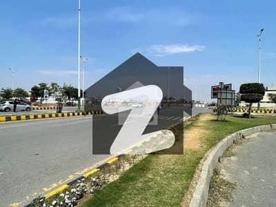 ڈی ایچ اے فیز9 پریزم - بلاک سی ڈی ایچ اے فیز9 پریزم,ڈی ایچ اے ڈیفینس,لاہور میں 2 کنال رہائشی پلاٹ 7.4 کروڑ میں برائے فروخت۔