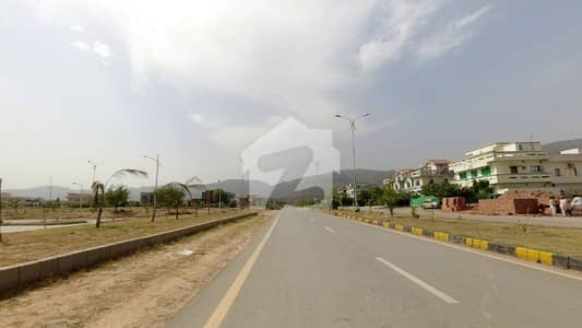 70 FEET ROAD PLOT AT REASONABLE PRICE