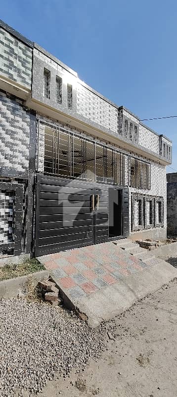 ایچ ۔ 13 اسلام آباد میں 2 کمروں کا 5 مرلہ مکان 1.25 کروڑ میں برائے فروخت۔