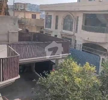 Get An Attractive House In Munawar Colony Under Rs. 19000000