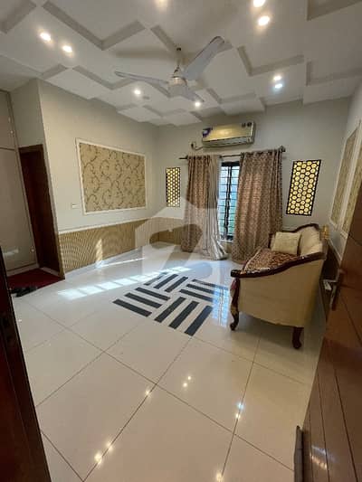 5 Marla'S Beautifull House For Rent In D. 12
