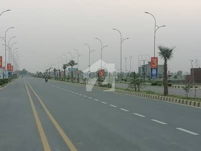 پائن ایونیو لاہور میں 8 مرلہ کمرشل پلاٹ 5.6 کروڑ میں برائے فروخت۔ پائن ایونیو لاہور میں 8 مرلہ کمرشل پلاٹ 5.6 کروڑ میں برائے فروخت۔