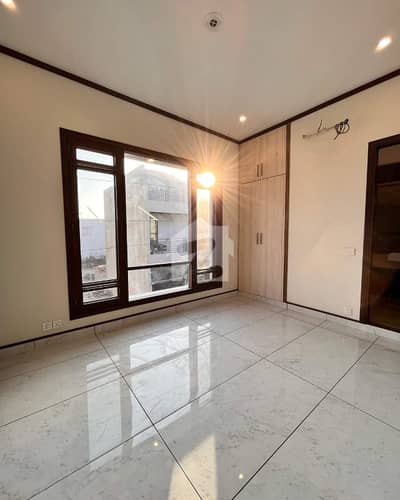 UNFURNISHED ONLY ONE YEAR OLD LIKE BRANDNEW MOST LUXURIOUS AND ARCHITECTURE ULTRA MODERN STYLE DOUBLE STORY BUNGALOW