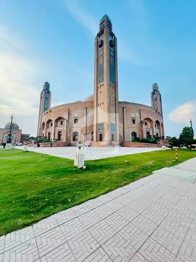 BEAUTIFUL 12 MARLA PLOT For Sale In Tauheed Block Bahria Town Lahore