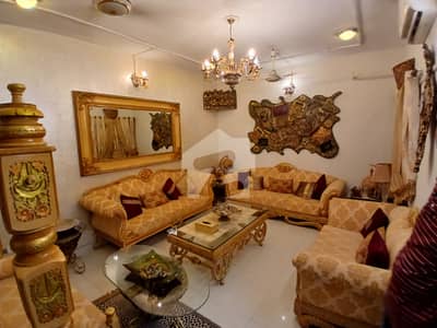 CLIFTON 252 SQYD BUNGALOW 5 Bedrooms Near Oceam Mall Available For Sell At Attractive Demand CLIFTON 252 SQYD BUNGALOW 5 Bedrooms Near Oceam Mall Available For Sell At Attractive Demand