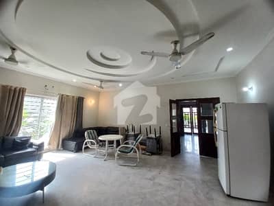 1 Kanal Upper Portion Available In Abdalian Society Near By UCP University And Shoukat Khanam