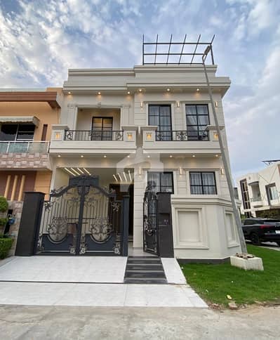Luxury 5.5 Marla Corner House Available For Sale In Citi Housing Gujranwala Luxury 5.5 Marla Corner House Available For Sale In Citi Housing Gujranwala