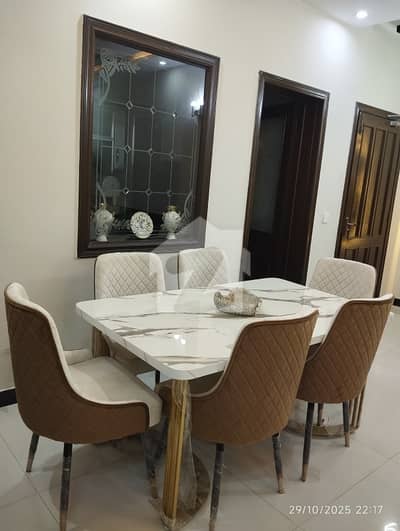 10 MARLA LUXURY FULLY FURNISHED UPPER PORTION AVAILABLE FOR RENT PRIME LOCATION AT BAHRIA TOWN LHR