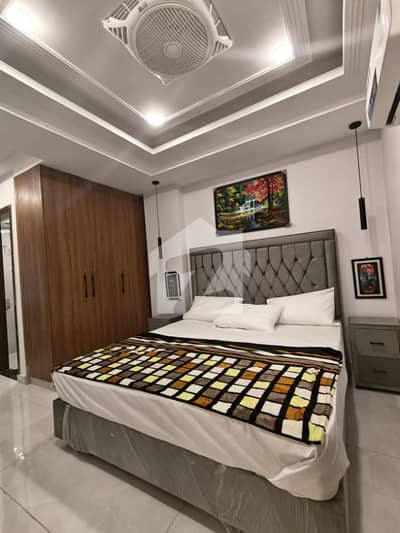 1 BED SPACIOUS AND LUXURY FURNISHED APARTMENT AVAILABLE FOR RENT BAHRIA TOWN LHR NEAR TALWAR CHOWK
