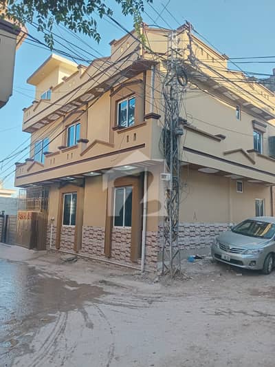 Corner House In Wakeel Colony For Sale