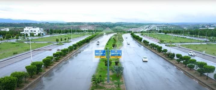 01 Kanal Heighted & Non-Corner Plot For Sale On (Urgent Basis) On (Investor Rate) In Sector H Near Family Park In DHA 05 Islamabad