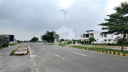 32 MARLA COMMERCIAL PLOT FOR SALE