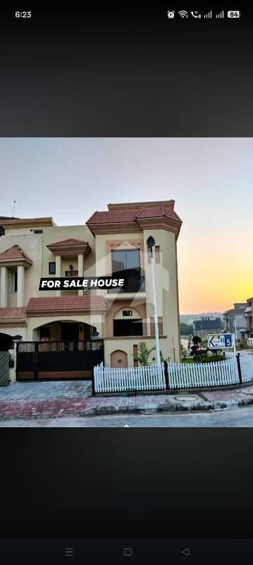 FOR SALE HOUSE  BAHRIA TOWN PHESES-8  overses-5