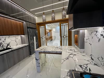 15 MARLA ULTRA MODERN LUXURY HOUSE FOR SALE