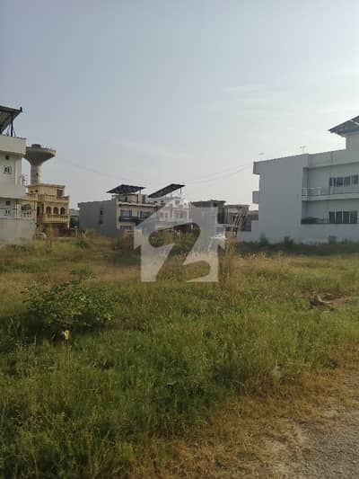 G 14 3 Size 50x90 Plot For Sale Beautiful Location