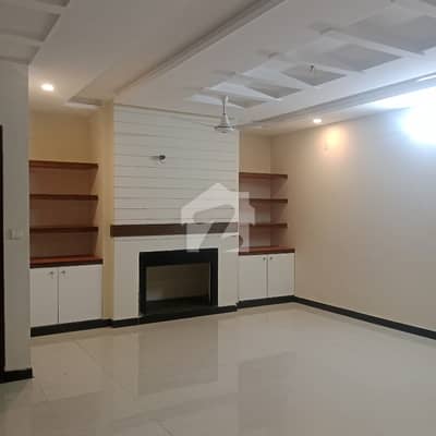 14 Marla Upper Portion Available For Rent Neat & Clean Beautiful House