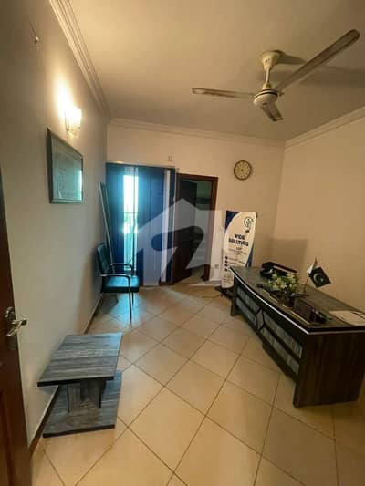 850 Square Feet Office Space For Rent | IT, Freelancers & Consultants