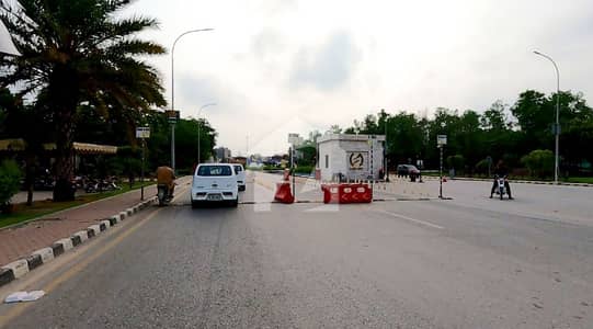 لیک سٹی۔ سیکٹر ایم 7 ۔ بلاک سی 4 لیک سٹی ۔ سیکٹرایم ۔ 7,لیک سٹی,رائیونڈ روڈ,لاہور میں 5 مرلہ رہائشی پلاٹ 1.18 کروڑ میں برائے فروخت۔