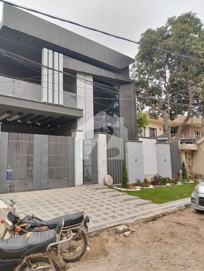 Buy A Prime Location House Of 422 Square Yards In North Nazimabad - Block F