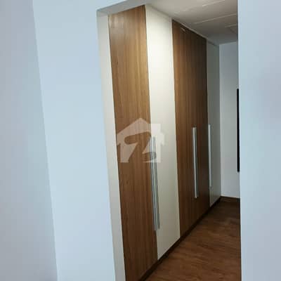 PENTA SQUARE | LUXURY 3-BEDROOM APARTMENT FOR RENT