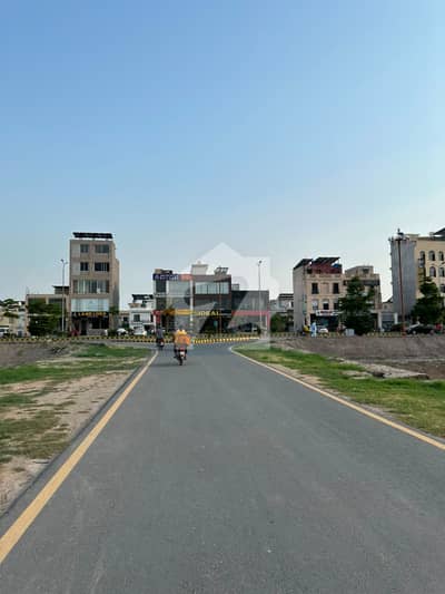 Luxury Living! Prime 1 Kanal Plot Available in Tulip Extension Block