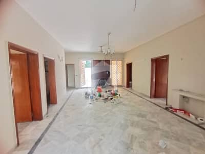 ڈی ایچ اے فیز 1 ڈی ایچ اے ڈیفینس,لاہور میں 3 کمروں کا 1 کنال بالائی پورشن 1.35 لاکھ میں کرایہ پر دستیاب ہے۔