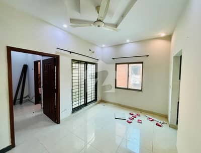 2.5 Marla Double Storey 3 Bed Full House For Rent in Ali Park Neat and Clean