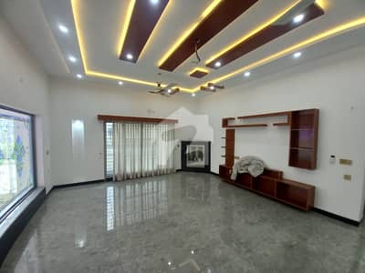 10 MARLA BRAND NEW FULL HOUSE FOR RENT IN GULBAHAR BLOCK BAHRIA TOWN LAHORE