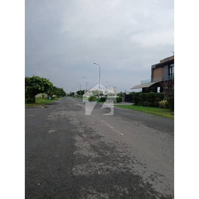 1 Kanal Top Location Plot 70fet Road, Premium Residential Living Environment, Drict Access From Main MB