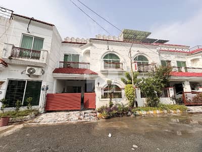 Prime Location 5 Marla House In Stunning Punjab Small Industries Colony - Block D Is Available For Sale