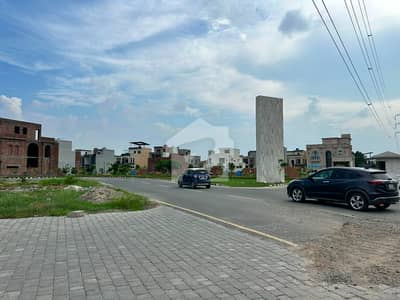 لیک سٹی ۔ سیکٹر ایم ۔ 2اے لیک سٹی,رائیونڈ روڈ,لاہور میں 10 مرلہ رہائشی پلاٹ 2.6 کروڑ میں برائے فروخت۔