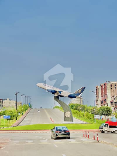 10 Marla plot for sale in behria enclave