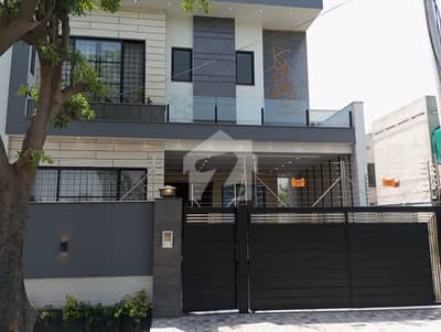 10 Marla Elegant House For Sale In M Block WAPDA City Faisalabad