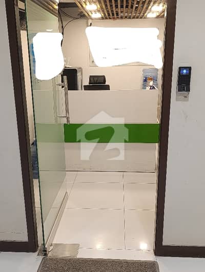 بحریہ ٹاور بحریہ ٹاؤن کراچی,کراچی میں 3 مرلہ Studio دفتر 2.4 لاکھ میں کرایہ پر دستیاب ہے۔